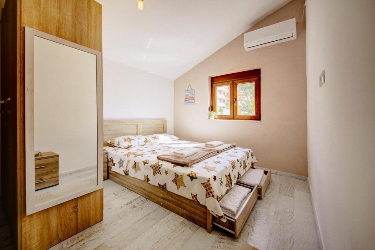 Rhizon Apartman Risan Kültér fotó